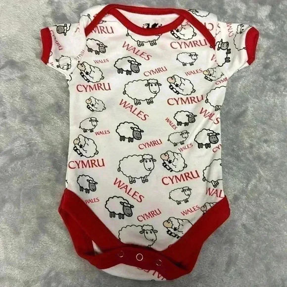 H&M - 2 piece  baby/infant set. Size 9 to 12 months - Picture 2 of 5